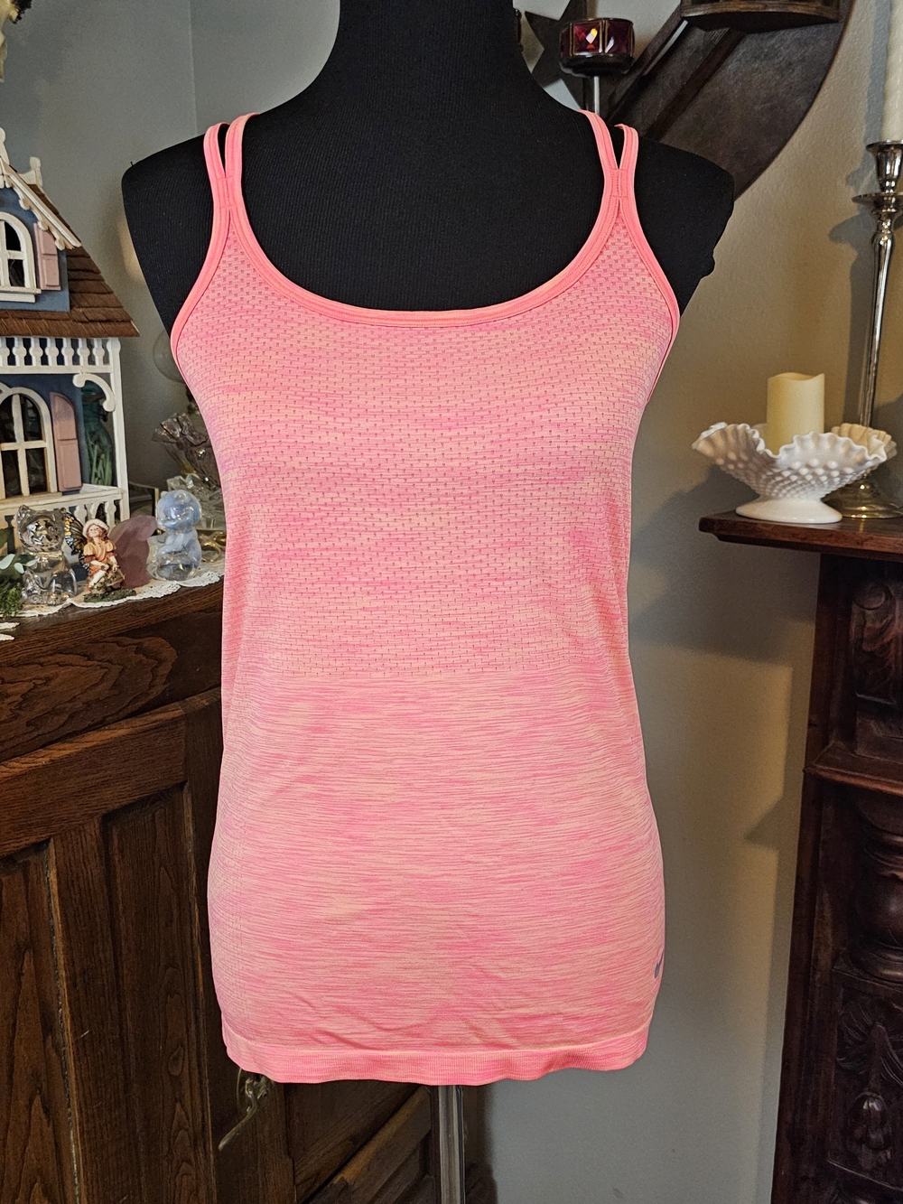 Nike Dri-FIT Seamless Pink Cross Back Athletic Tank Top Small